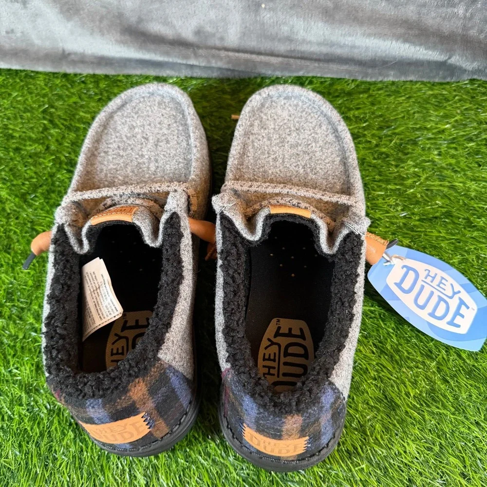 Hey Dude shoes new